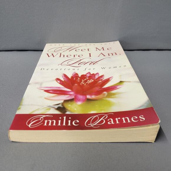 Meet Me Where I Am Emilie Barnes Devotions For Women Christian Book Softcover - Picture 8 of 16